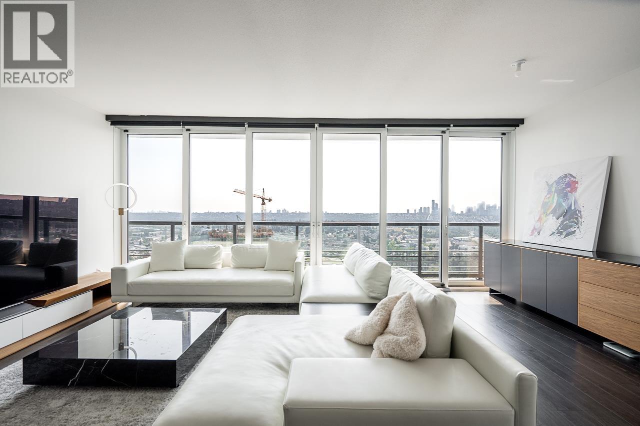 4308 4720 LOUGHEED HIGHWAY