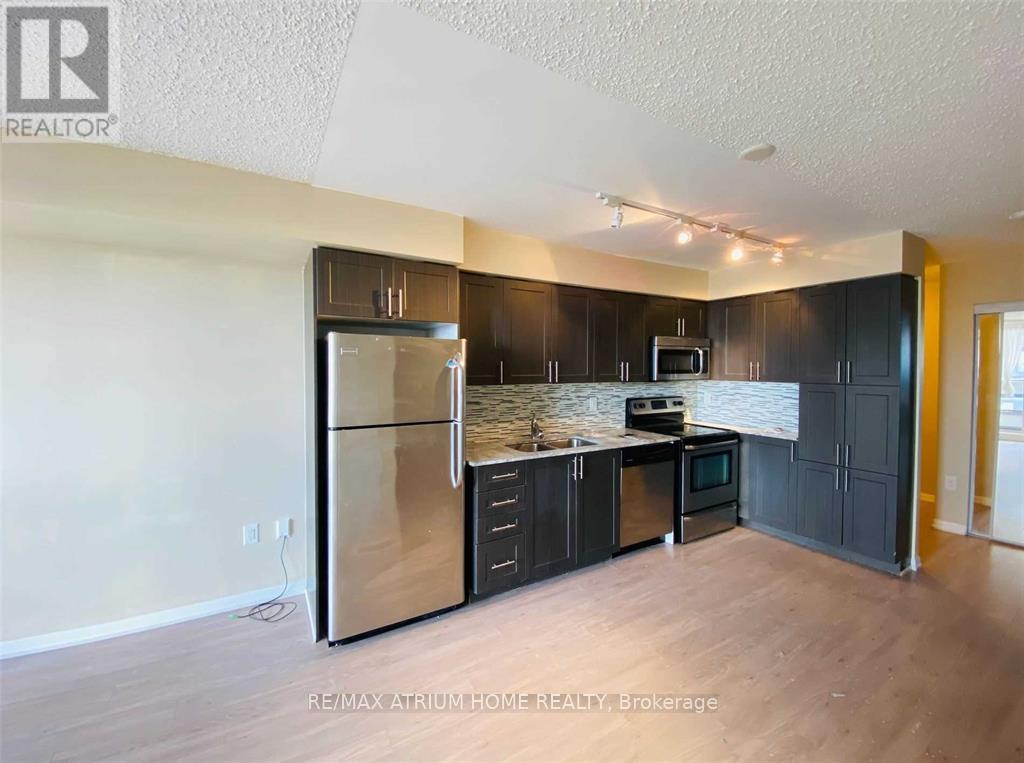 1818 - 800 LAWRENCE AVENUE W