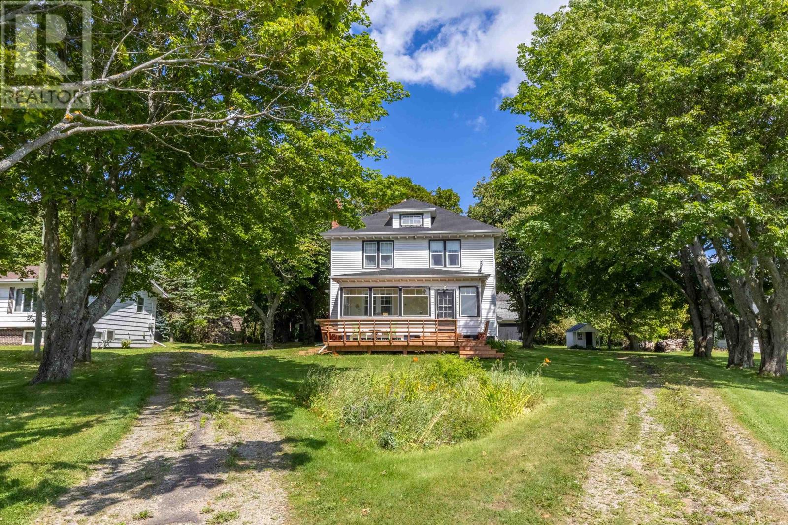 31 BREAKWATER Street - Photo 3