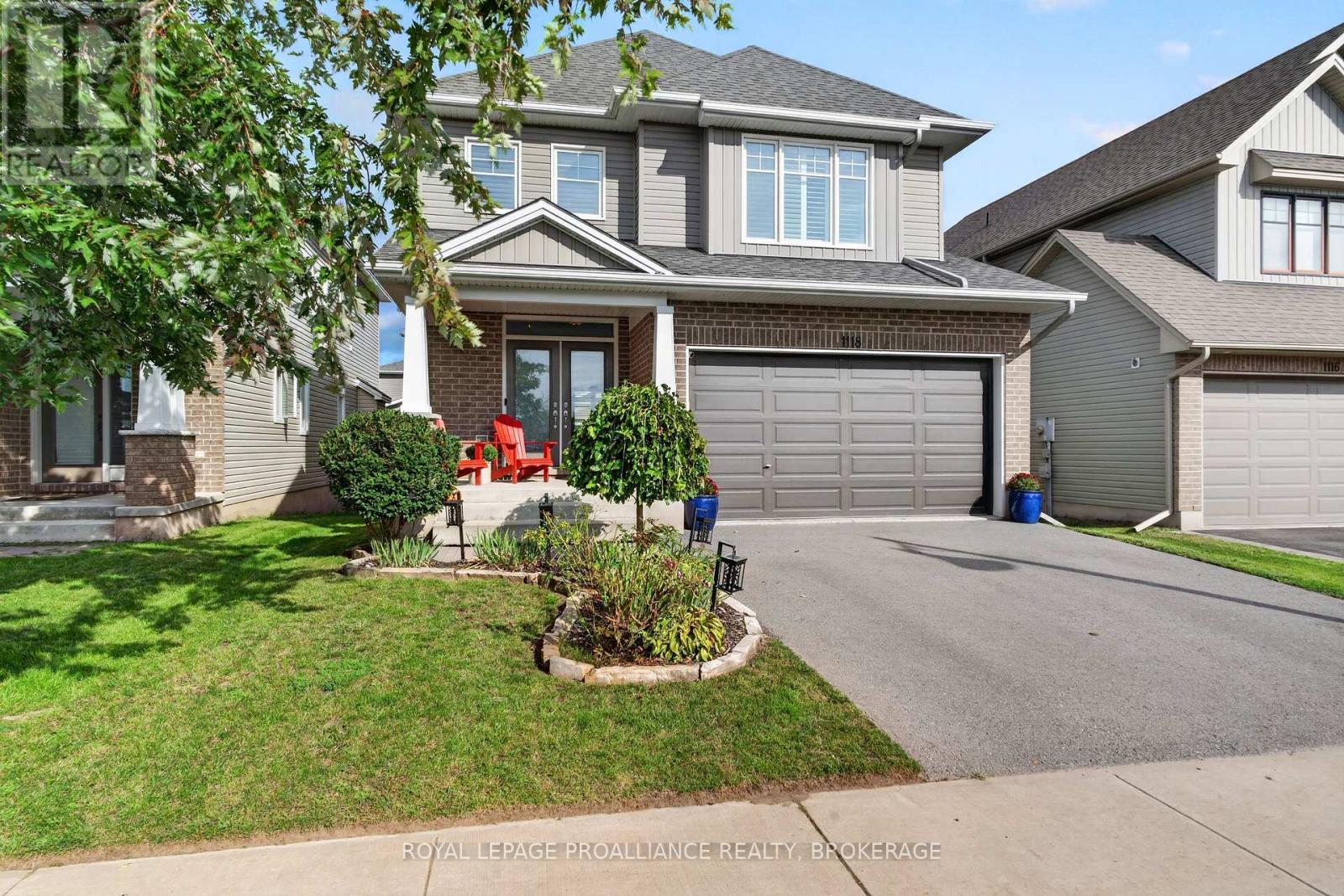 1118 ESCALA CRESCENT