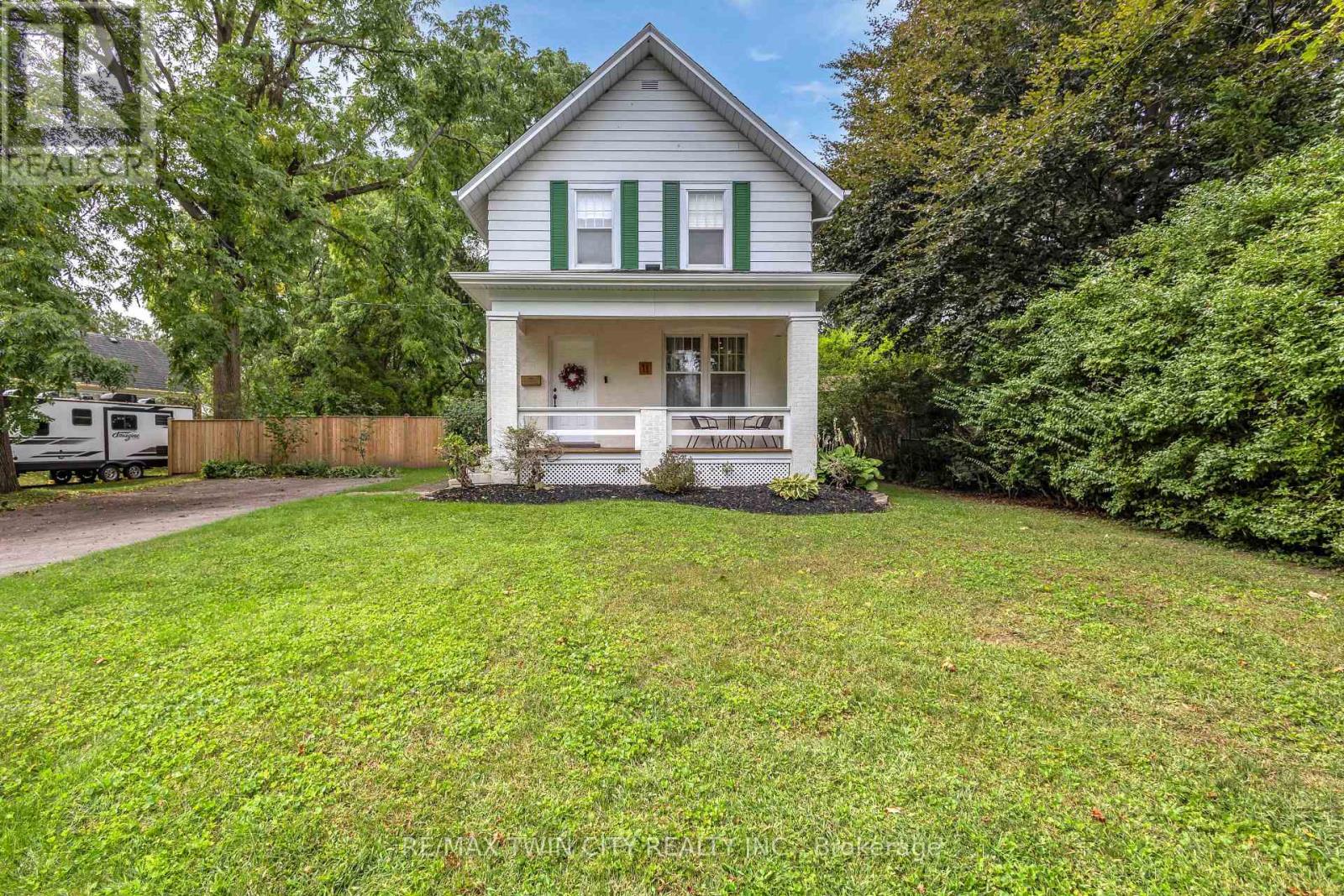 11 TUTELA HEIGHTS ROAD