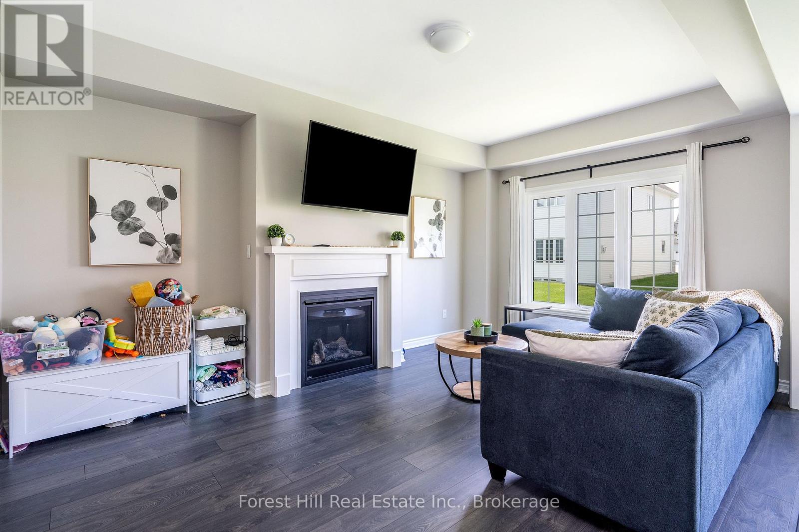 281 SPRINGFIELD CRESCENT