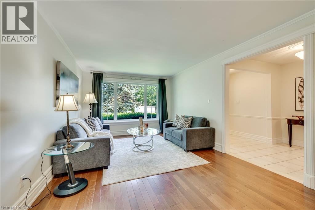 1025 VANIER Drive