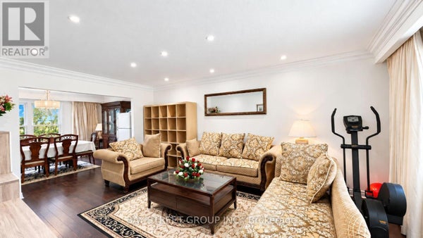 5 Elmira Crt, Toronto (Bayview Village), ON 4