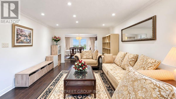 5 Elmira Crt, Toronto (Bayview Village), ON 5