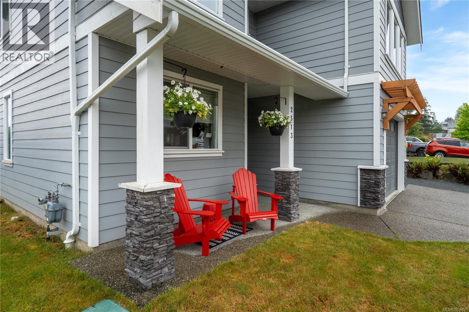 2513 West Trail Crt