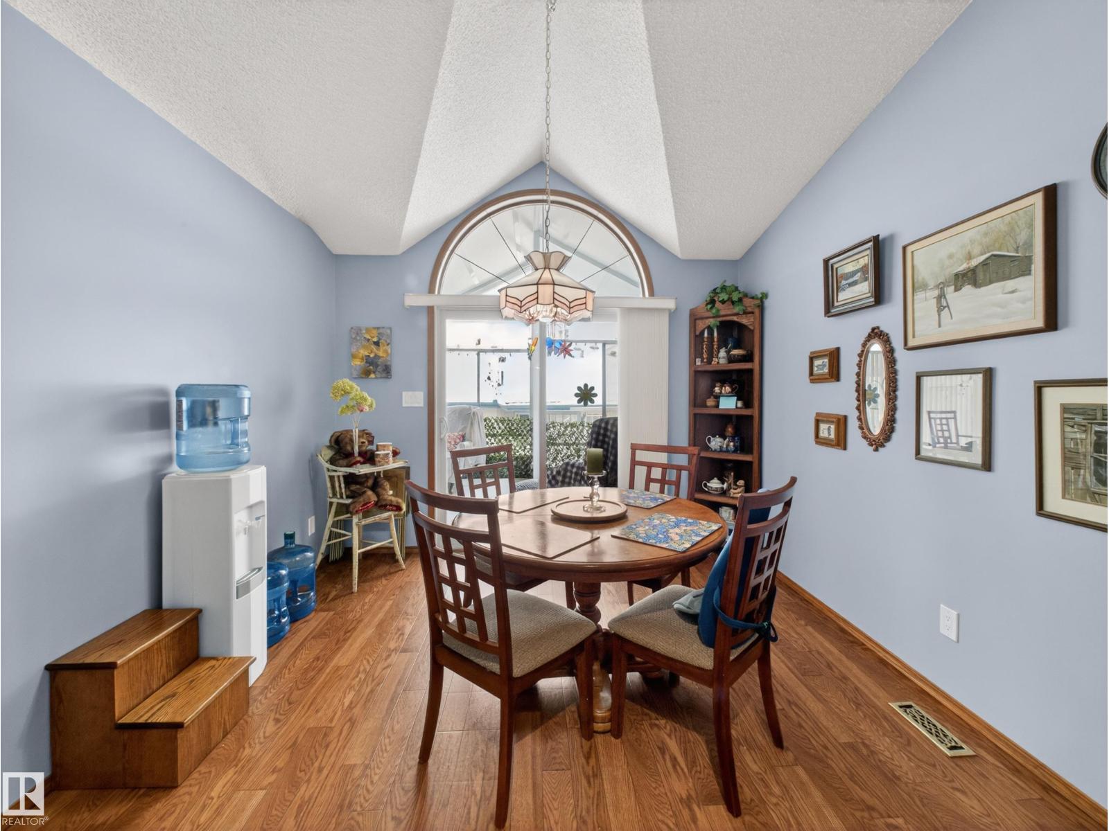 #7 85 GERVAIS RD