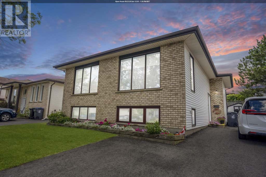 224 LONDON DR
