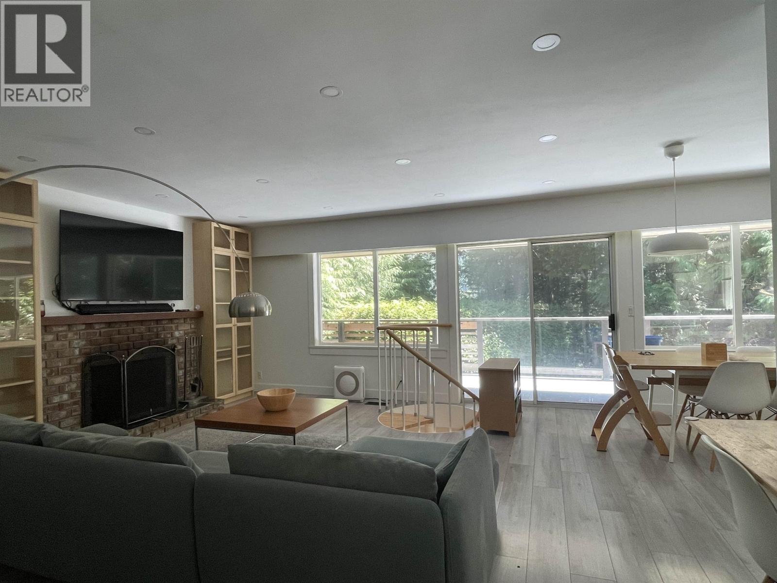 6570 MADRONA CRESCENT