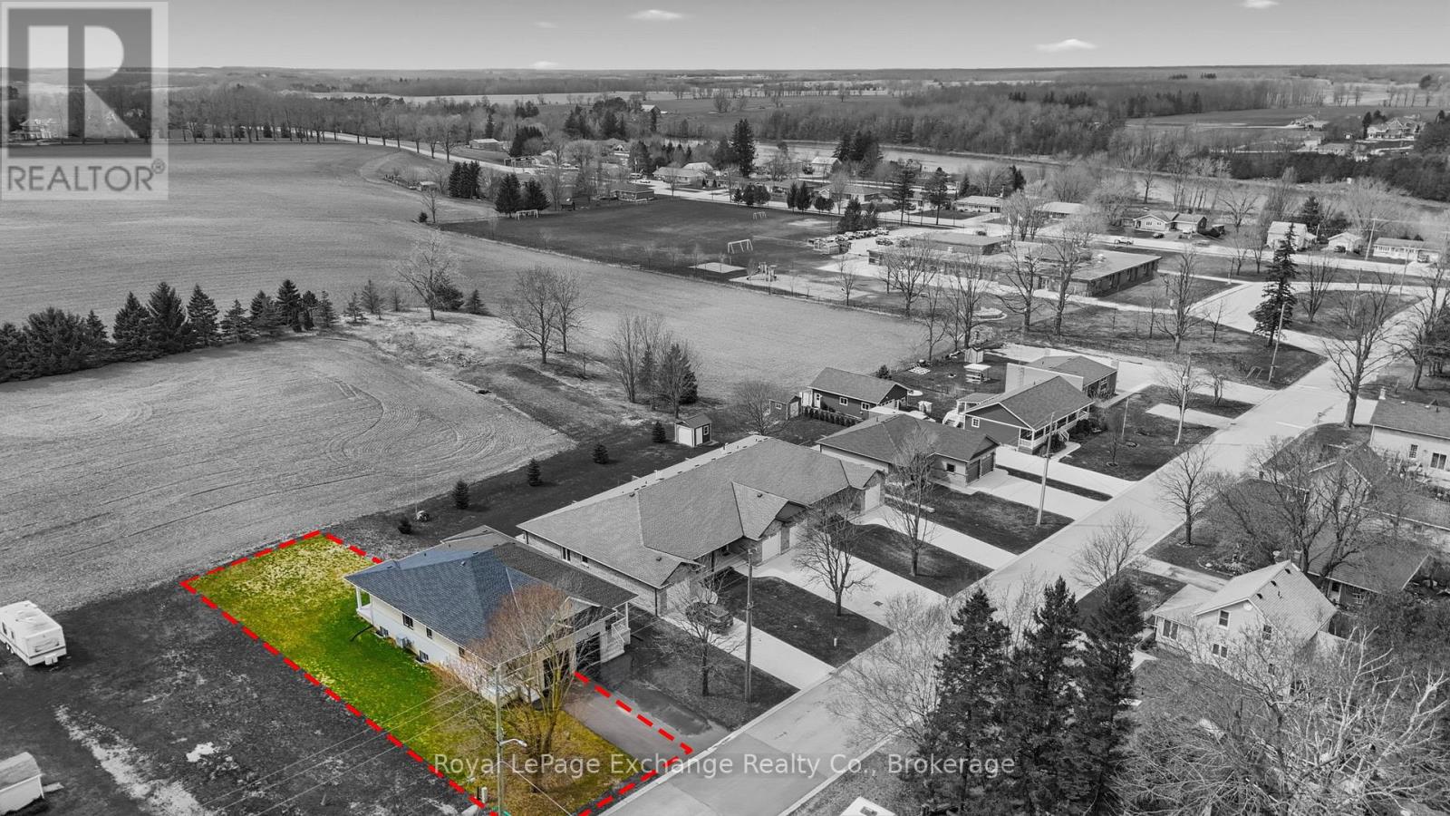 12 JANET STREET S