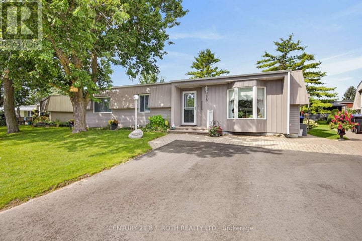 Photo 1 of 16 — 18 BELLE ISLE ARM, Innisfil, ON L9S 1N8