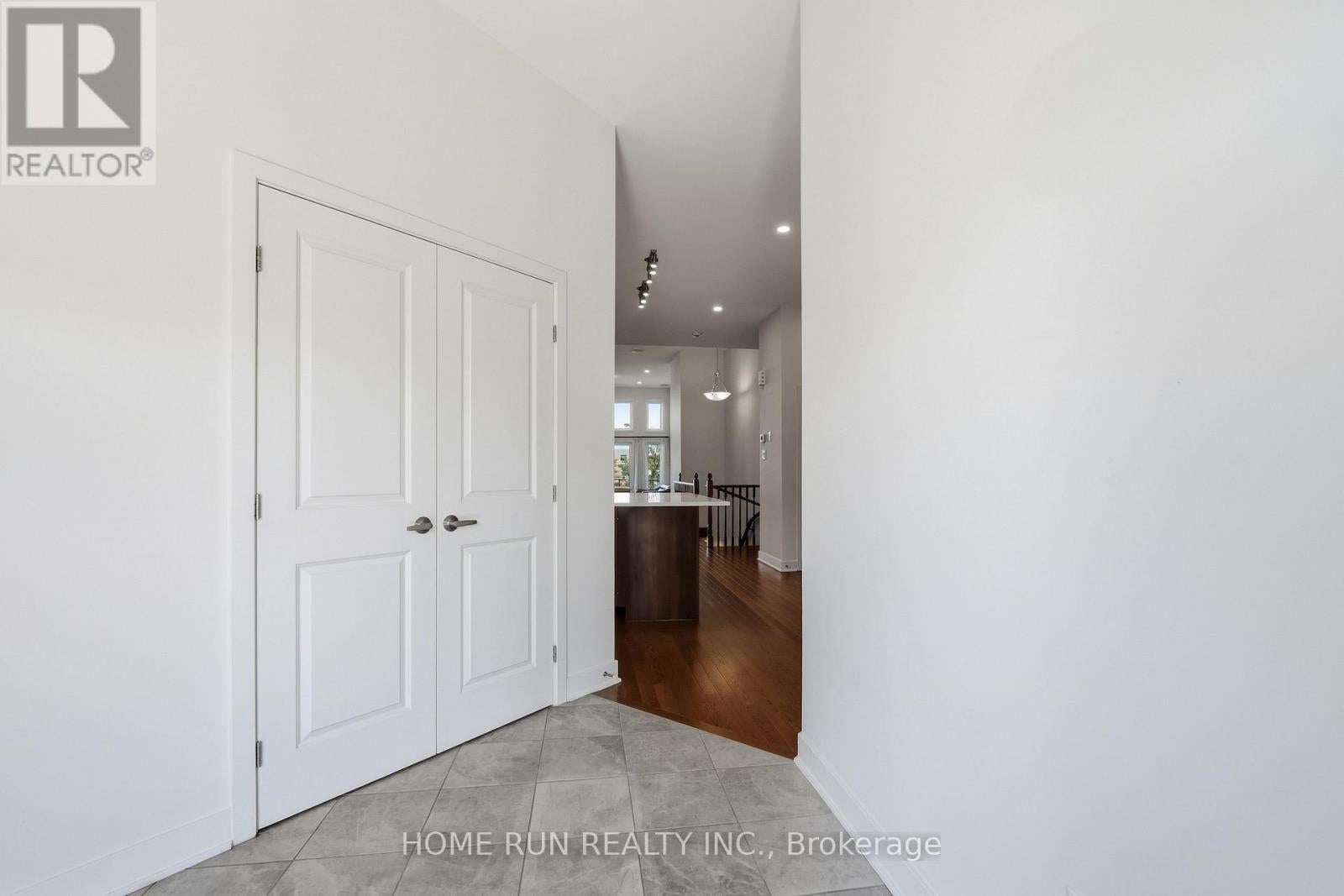 717 OCTAVE GROVE