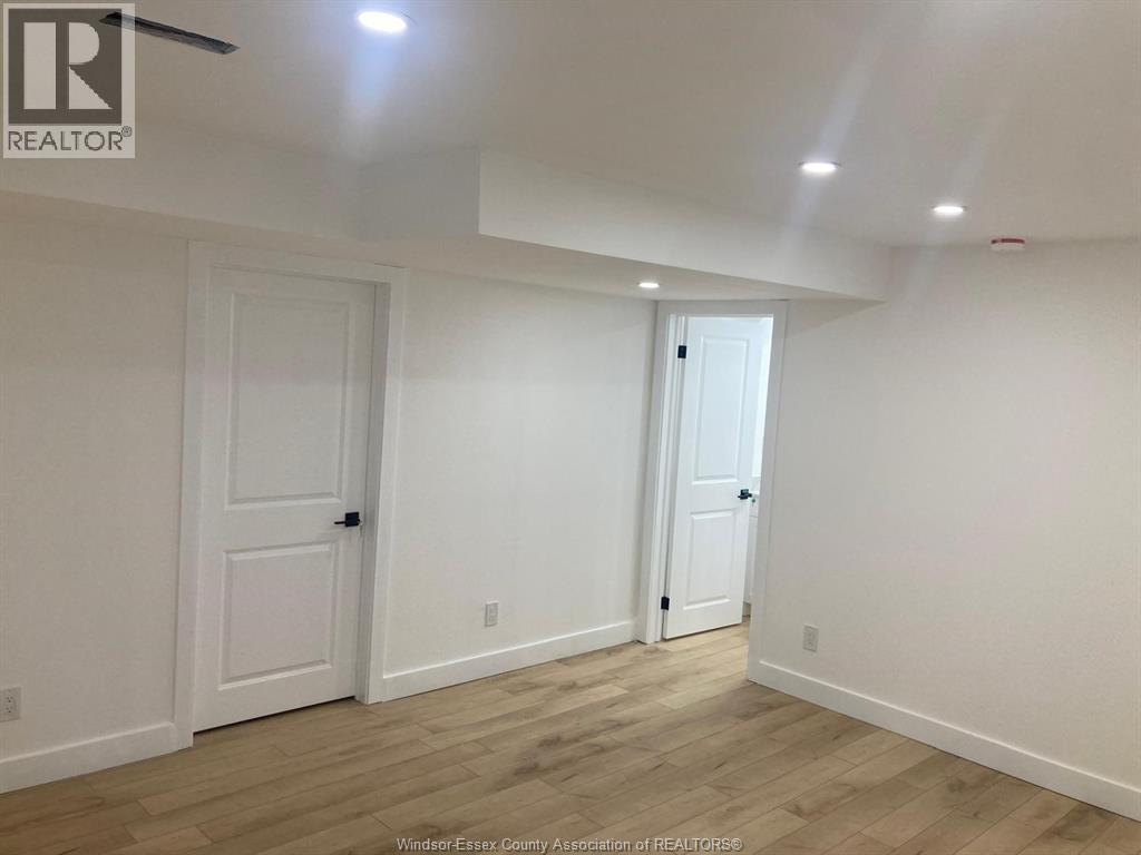 631 HOLBURN STREET Unit# LOWER