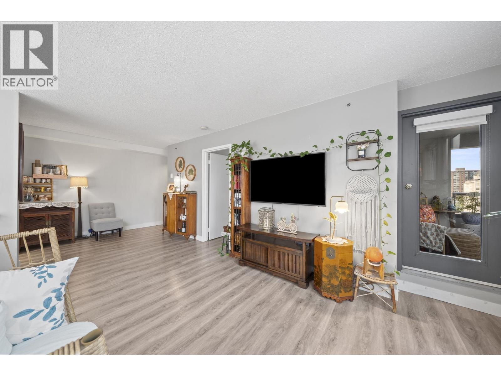 1506 1060 ALBERNI STREET