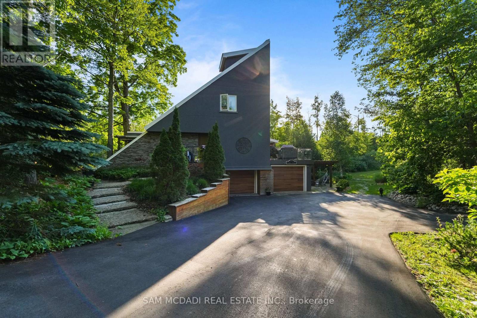 2814 FORKS OF THE CREDIT ROAD