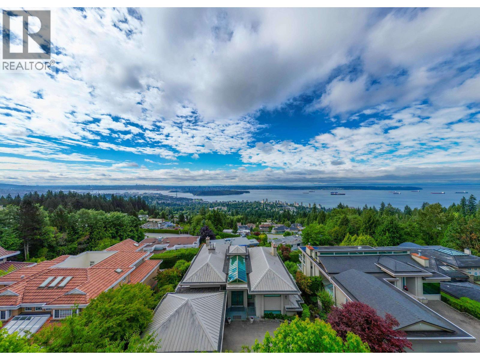1572 CHIPPENDALE COURT