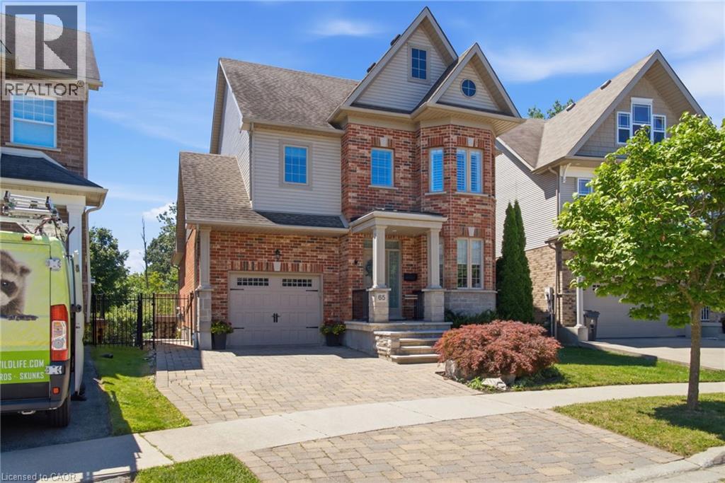 65 AMSTERDAM Crescent