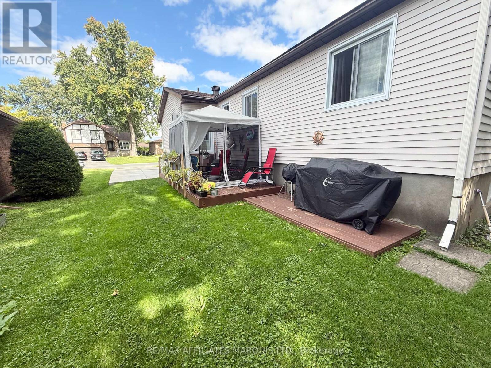 574 LYNWOOD DRIVE