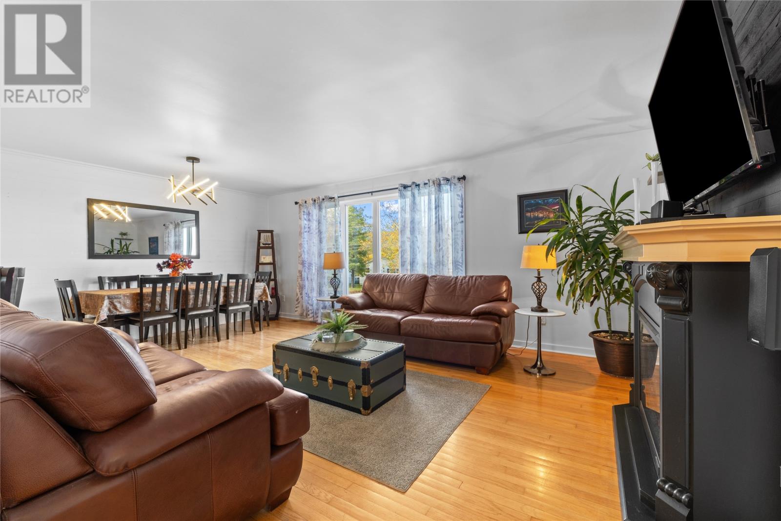 11 Valleyview Avenue