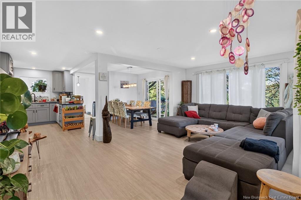 129 Gaskin - Photo 4