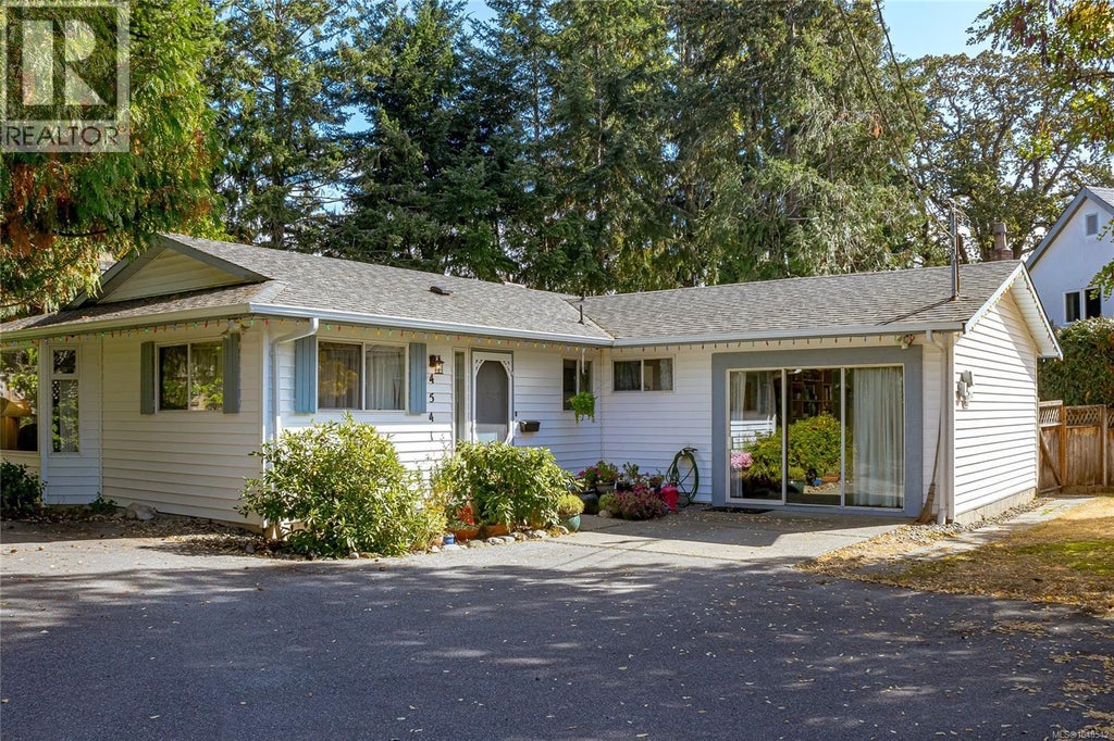 4541 ELK LAKE DR, SAANICH, BC V8Z 6L3 - Image 1993708302.jpeg?d=l