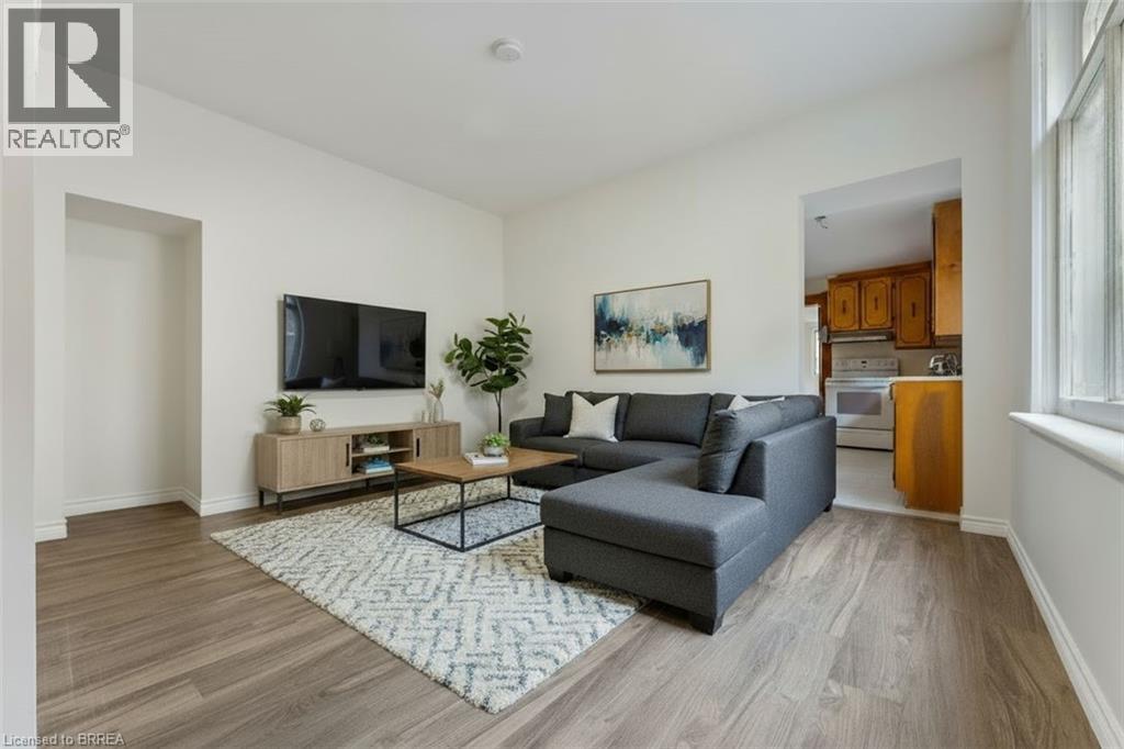 150 ELGIN Street Unit# LOWER
