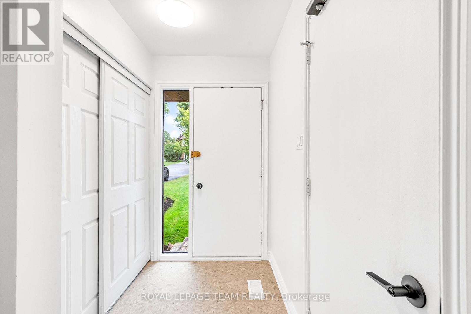 15 - 121 CASTLEFRANK ROAD