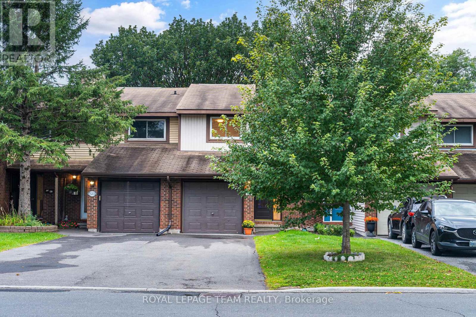 15 - 121 CASTLEFRANK ROAD