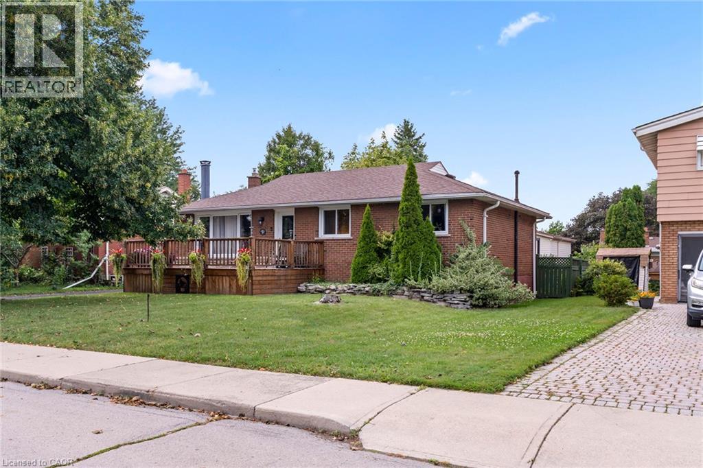 15 COLLIER CRESCENT, HAMILTON, ON L9C 3S7 - Image 1385779340.jpeg?d=l