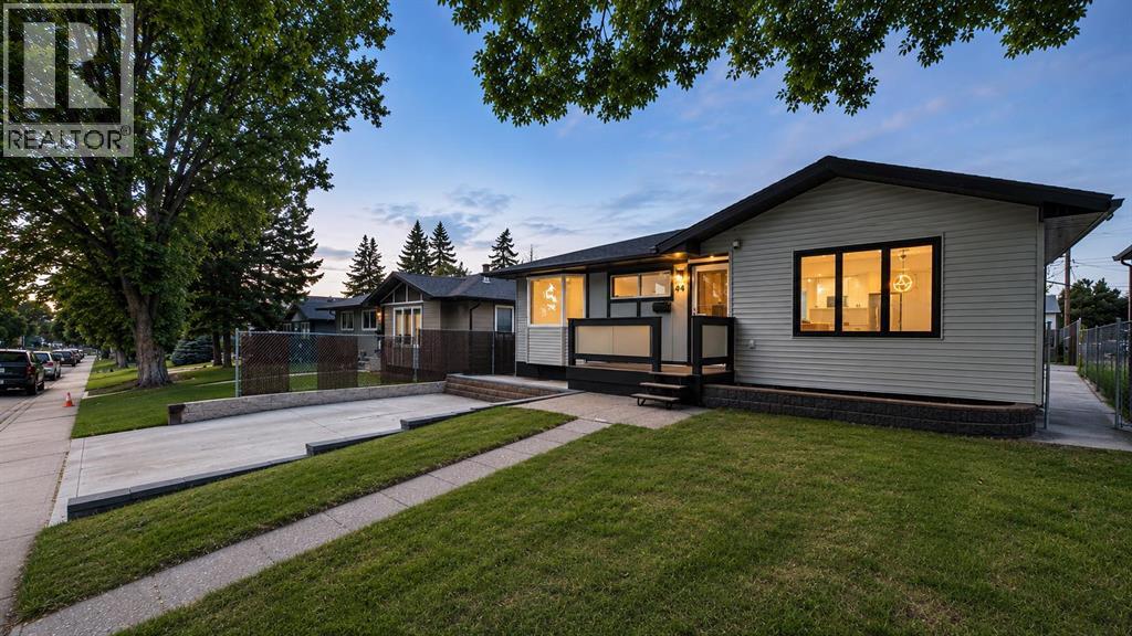44 Fairview Crescent SE