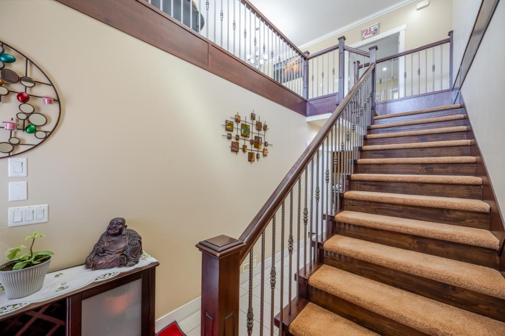 3423 HAZELWOOD PLACE