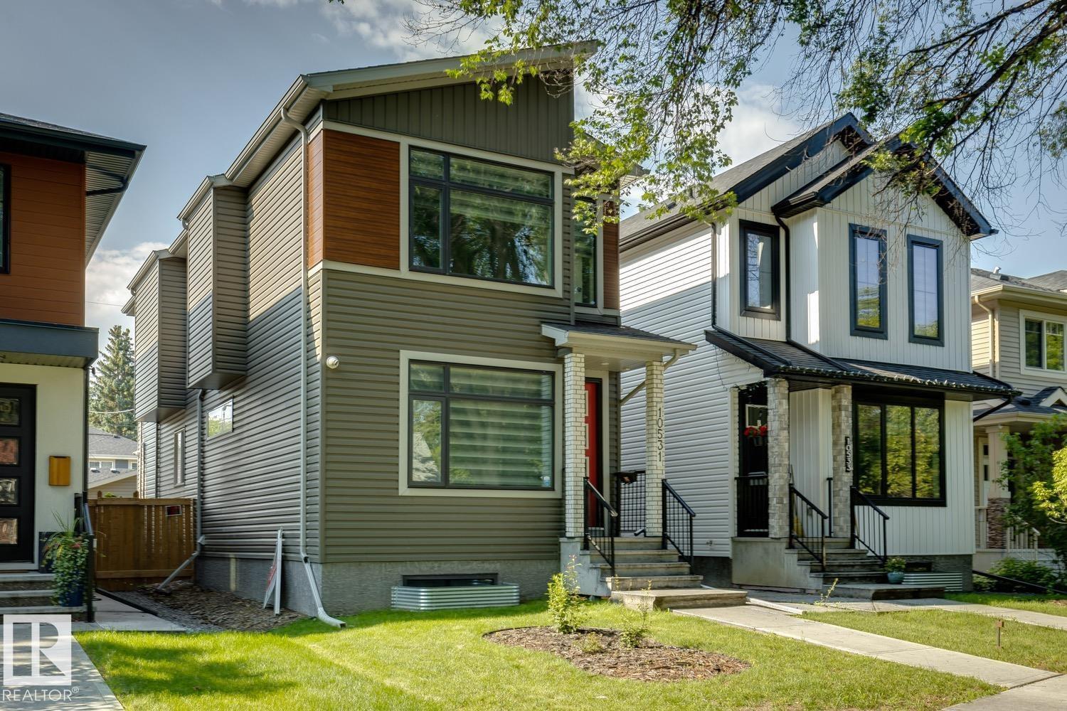 10531 67 AV NW