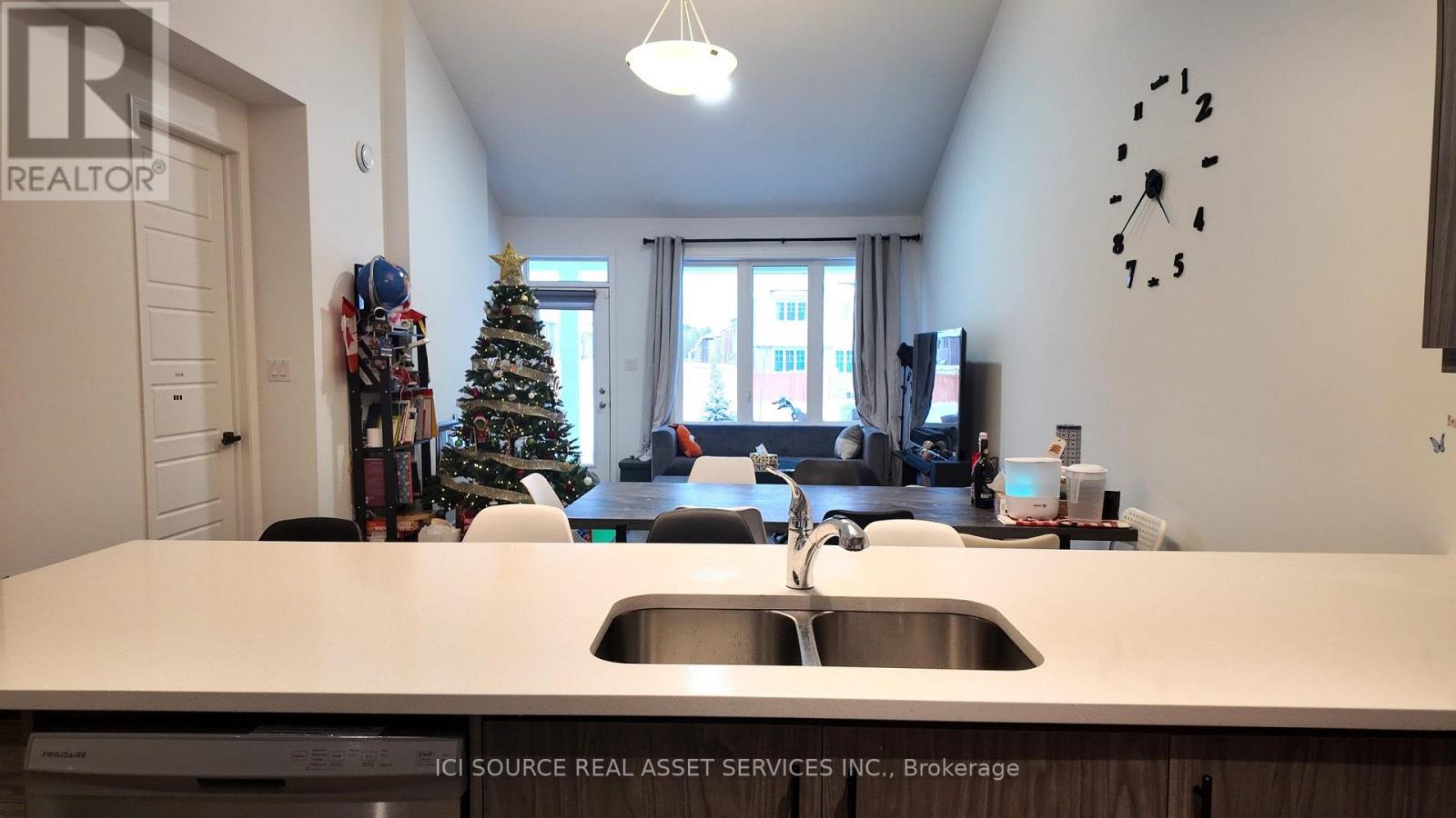 2969 MURPHY PLACE