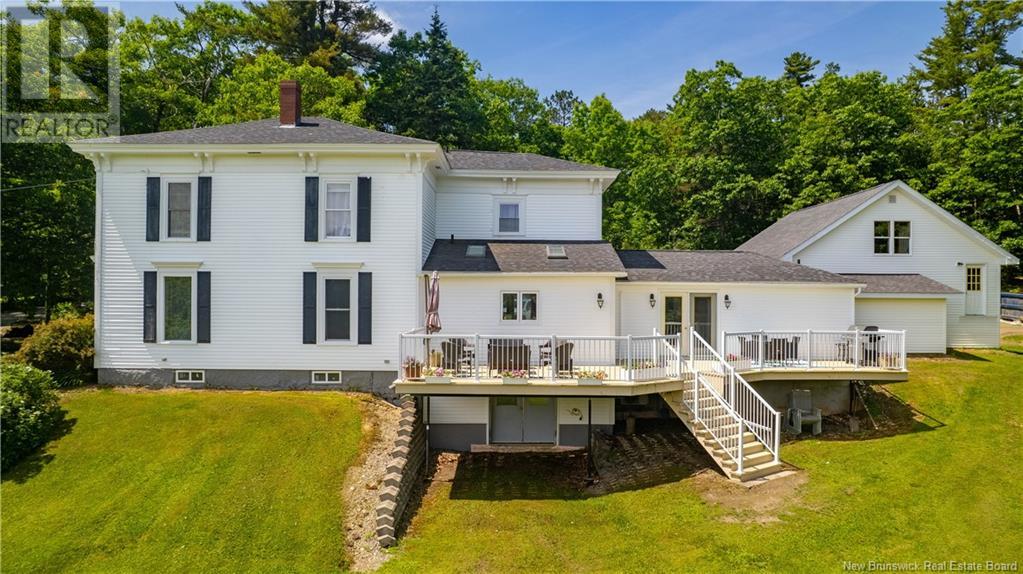 129 Pleasant - Photo 3