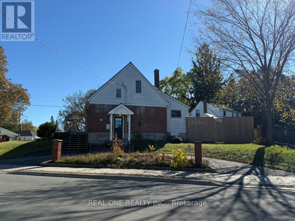 337 VICTORIA AVENUE