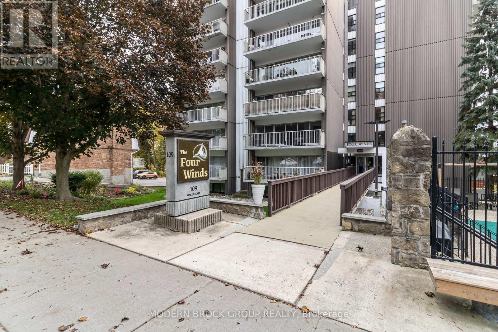 902 - 109 KING STREET E