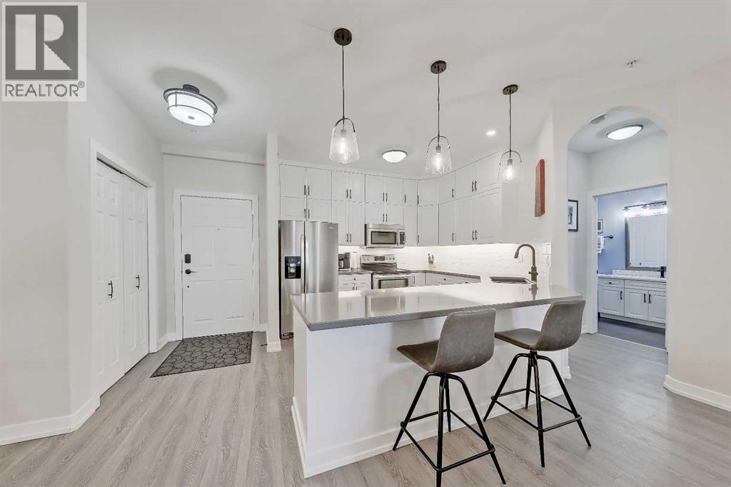 402, 2419 Erlton Road SW