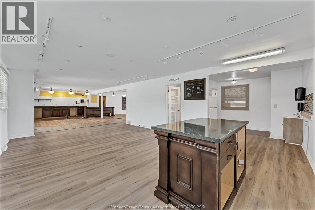 585 SEACLIFF DRIVE
