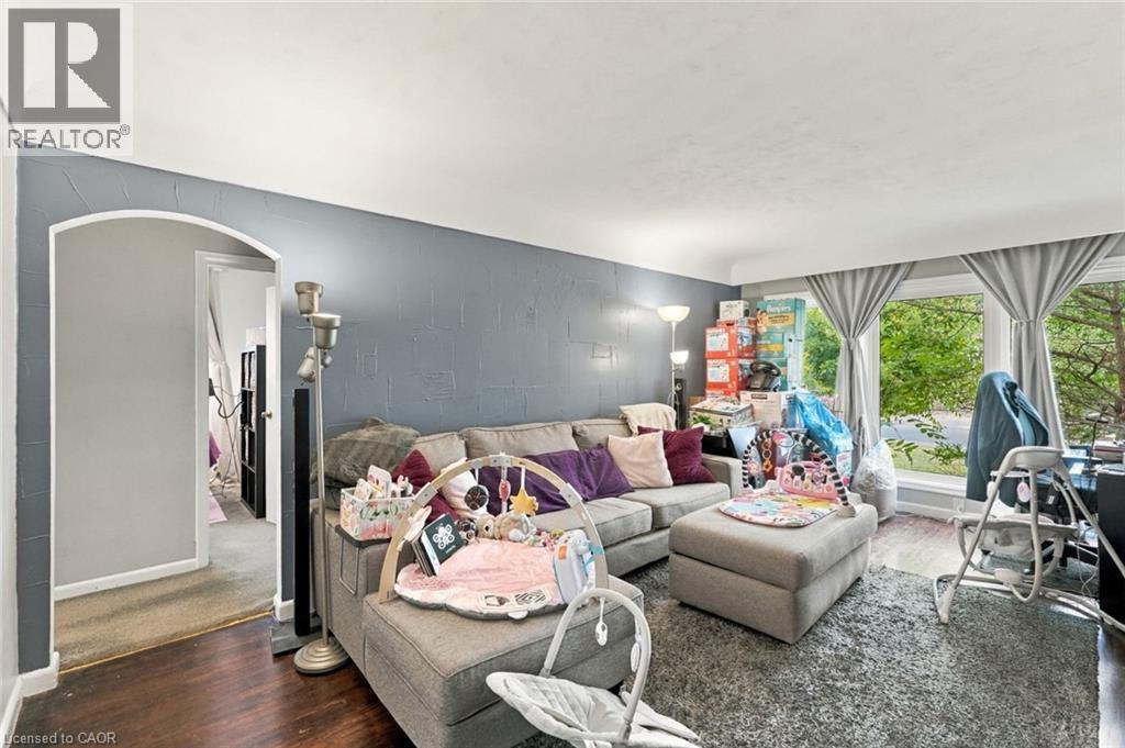 63 OFIELD Road