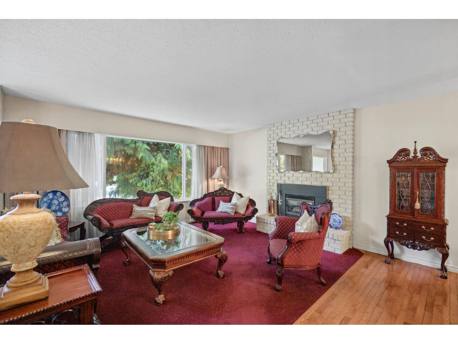 2071 GUILFORD DRIVE
