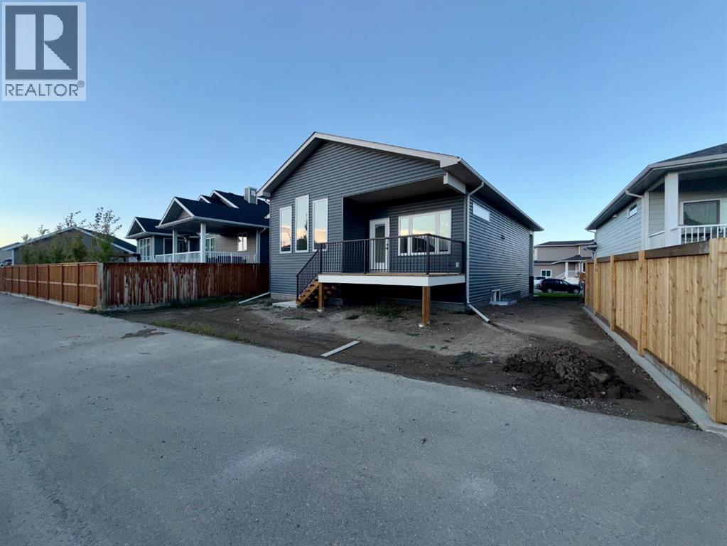 529 Riverhills Way W