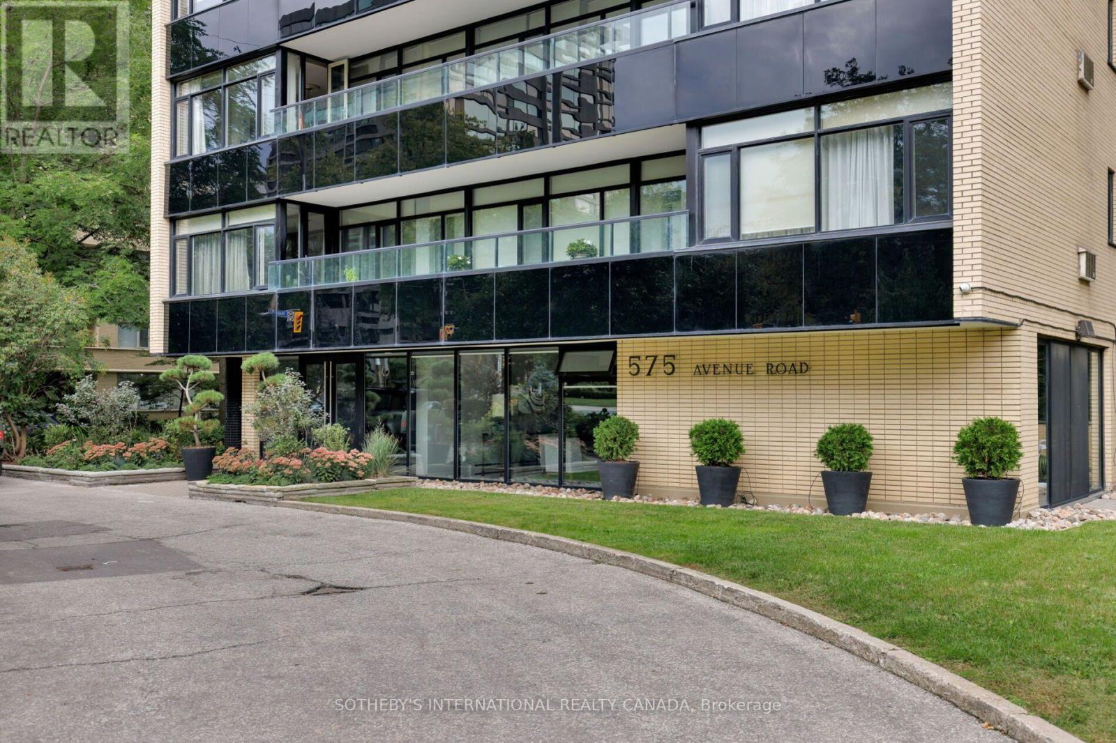 1001 - 575 AVENUE ROAD