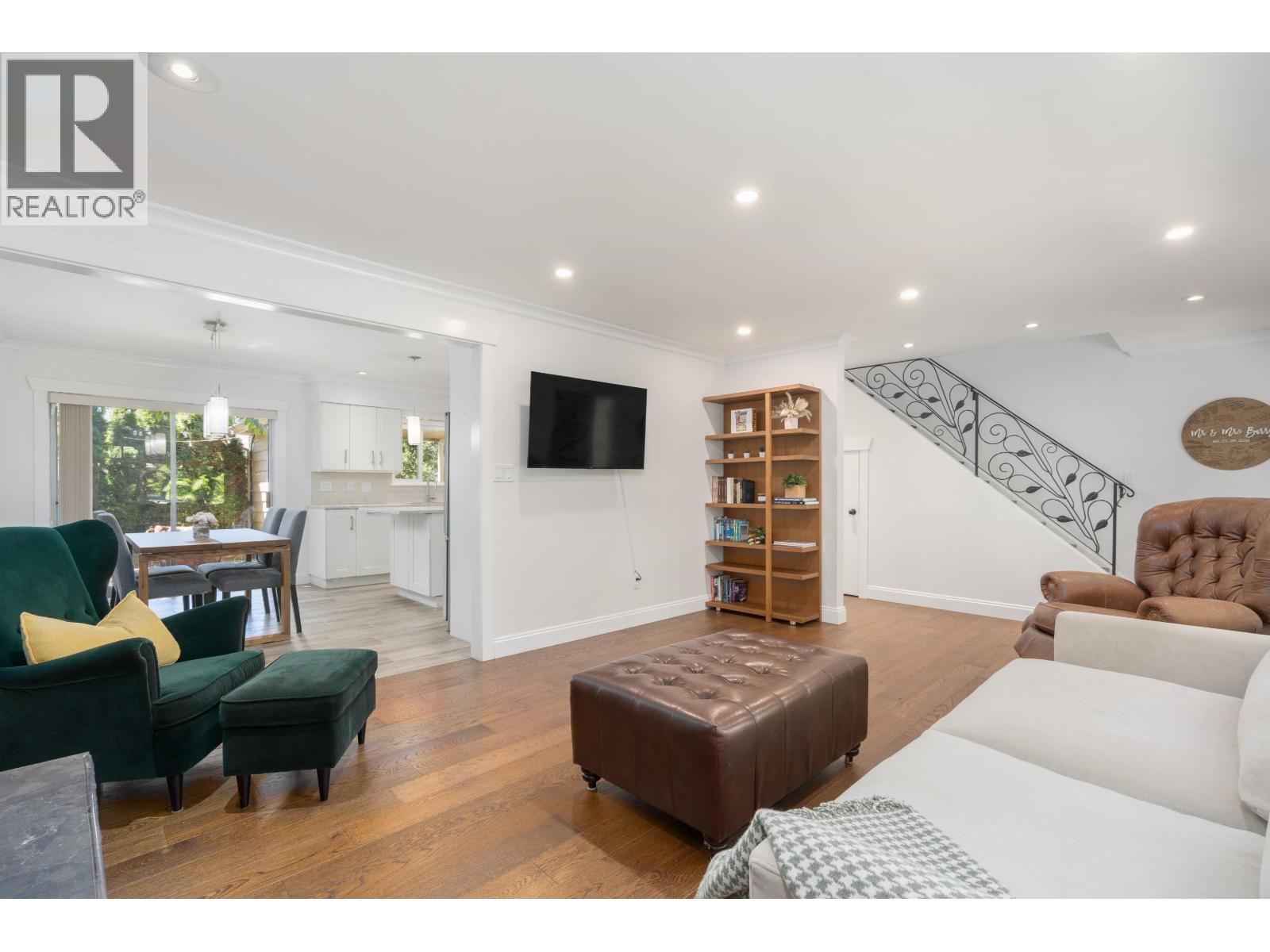 457 W 23RD STREET