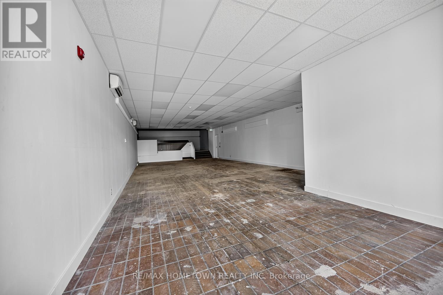 103 - 50 KING STREET E