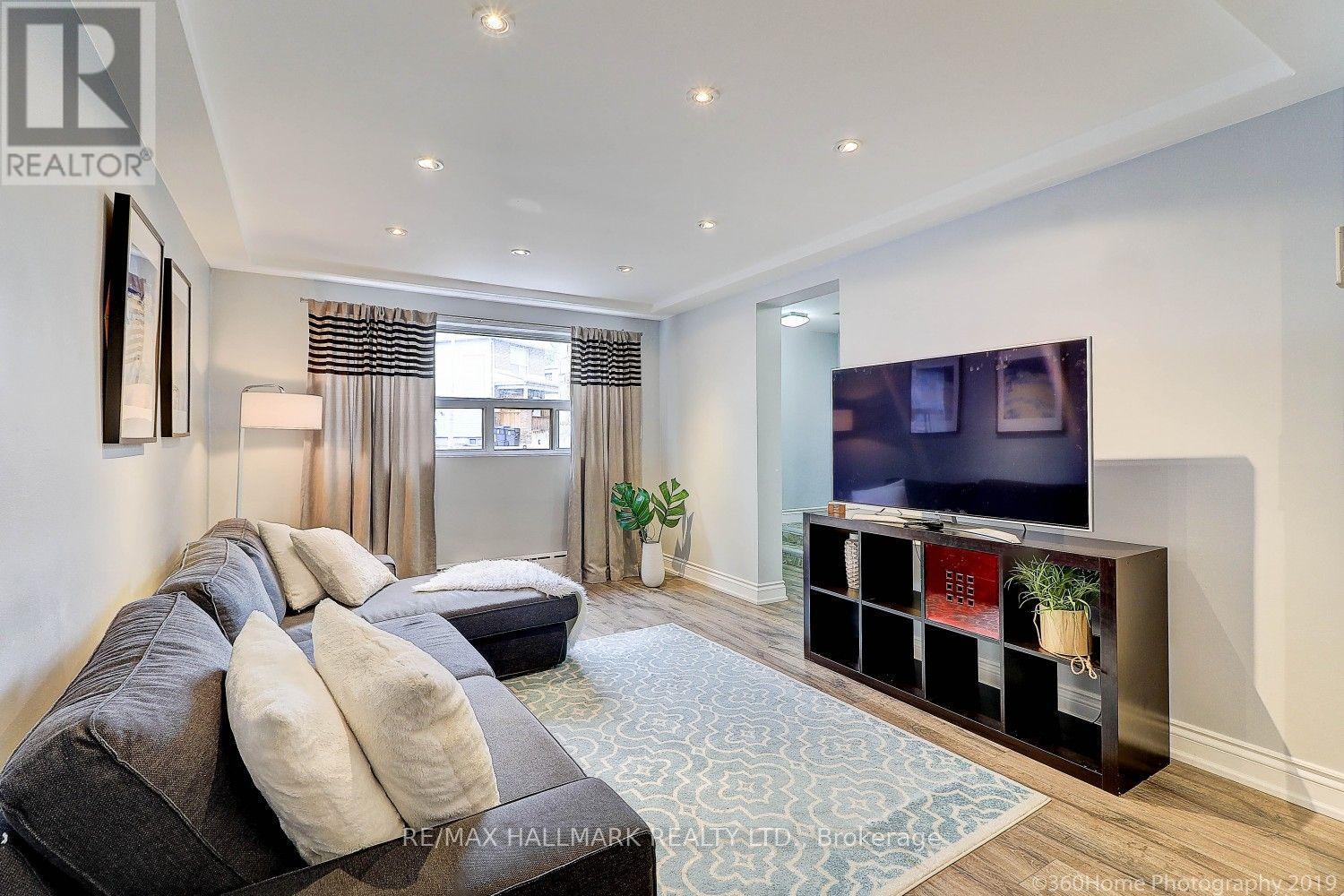 3 COSBURN AVENUE