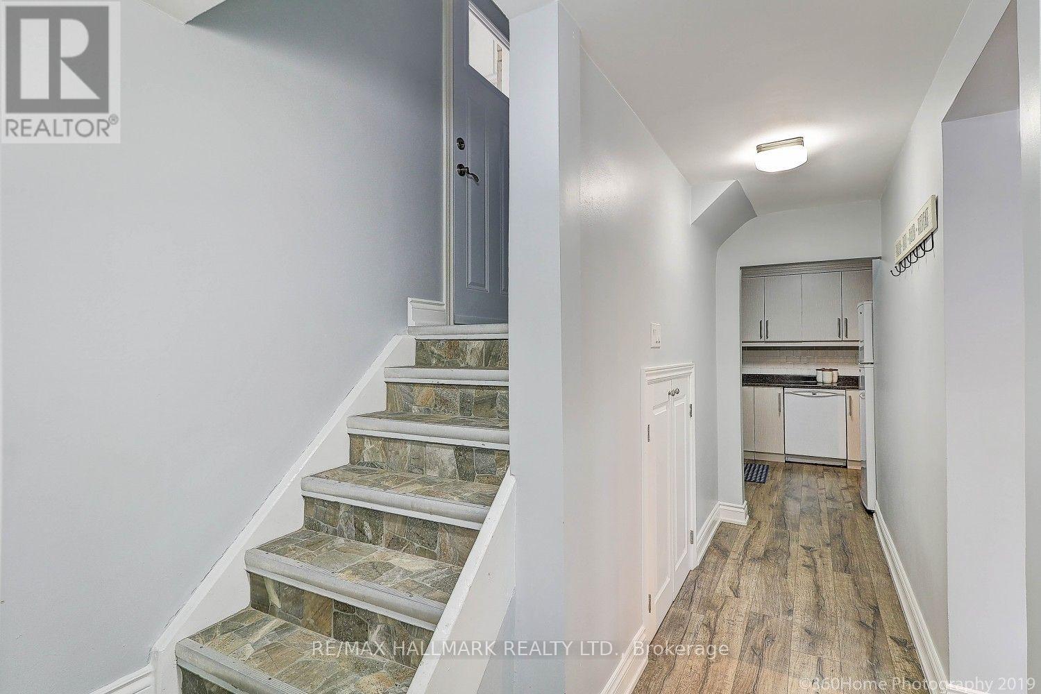 3 COSBURN AVENUE