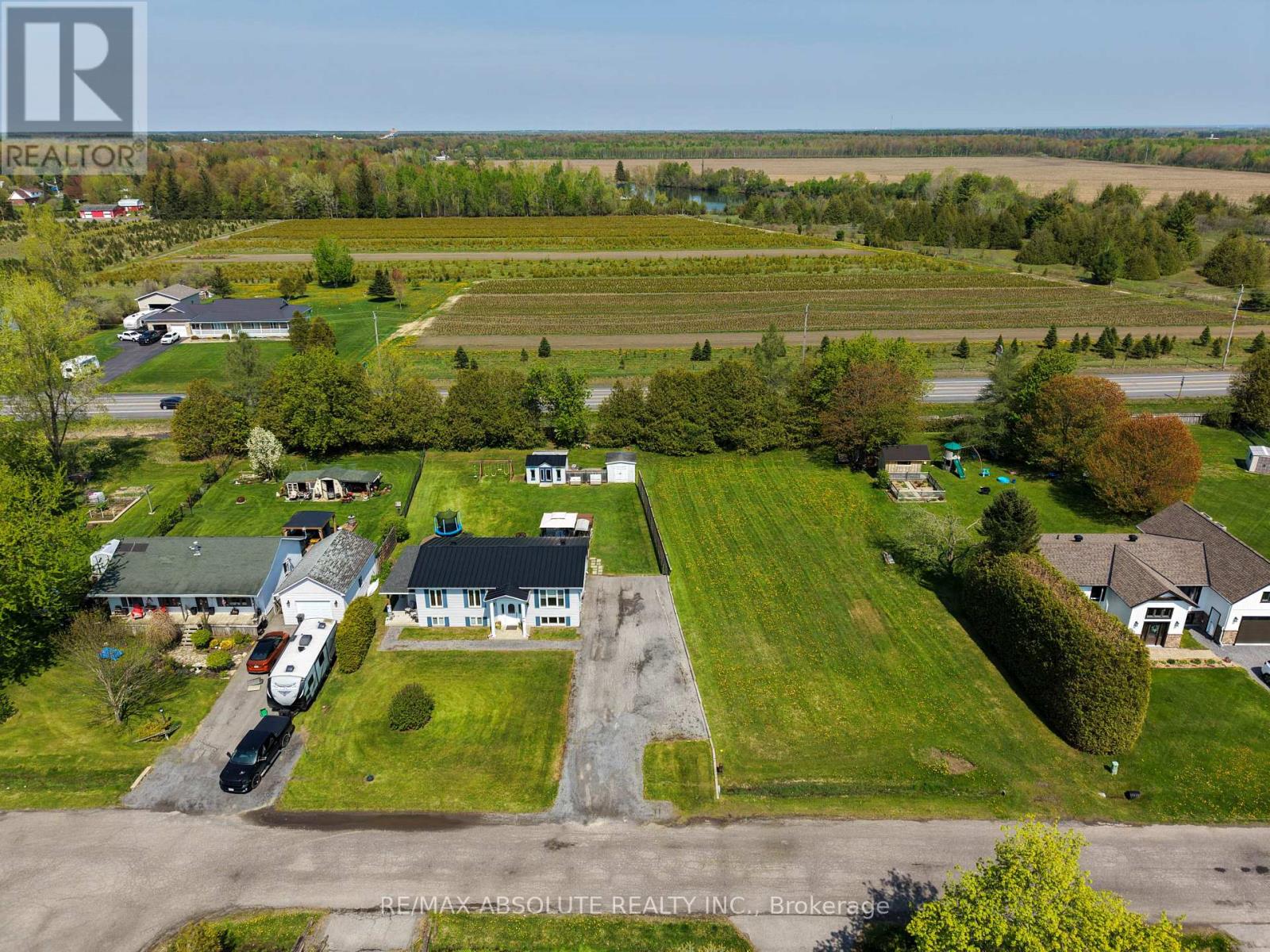 38 DUCHESSE CRESCENT
