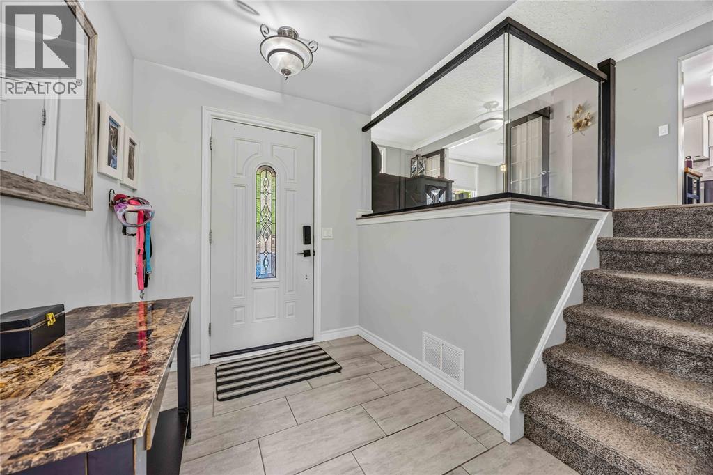 266 Clairwood CRESCENT