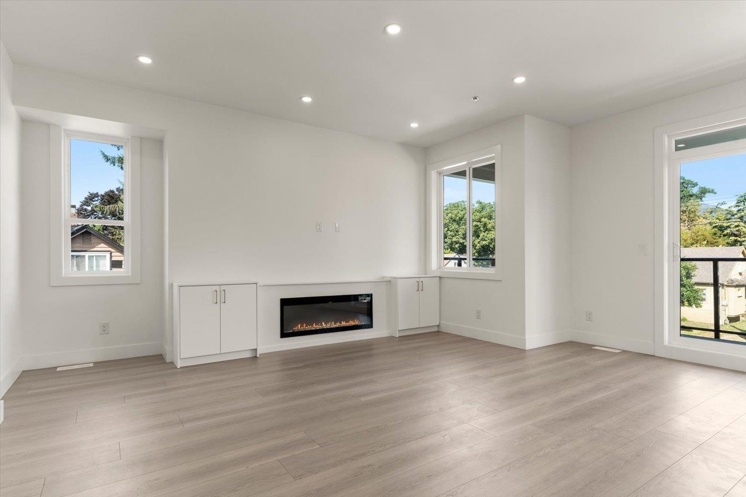 1 46018 BONNY AVENUE, Chilliwack Proper East