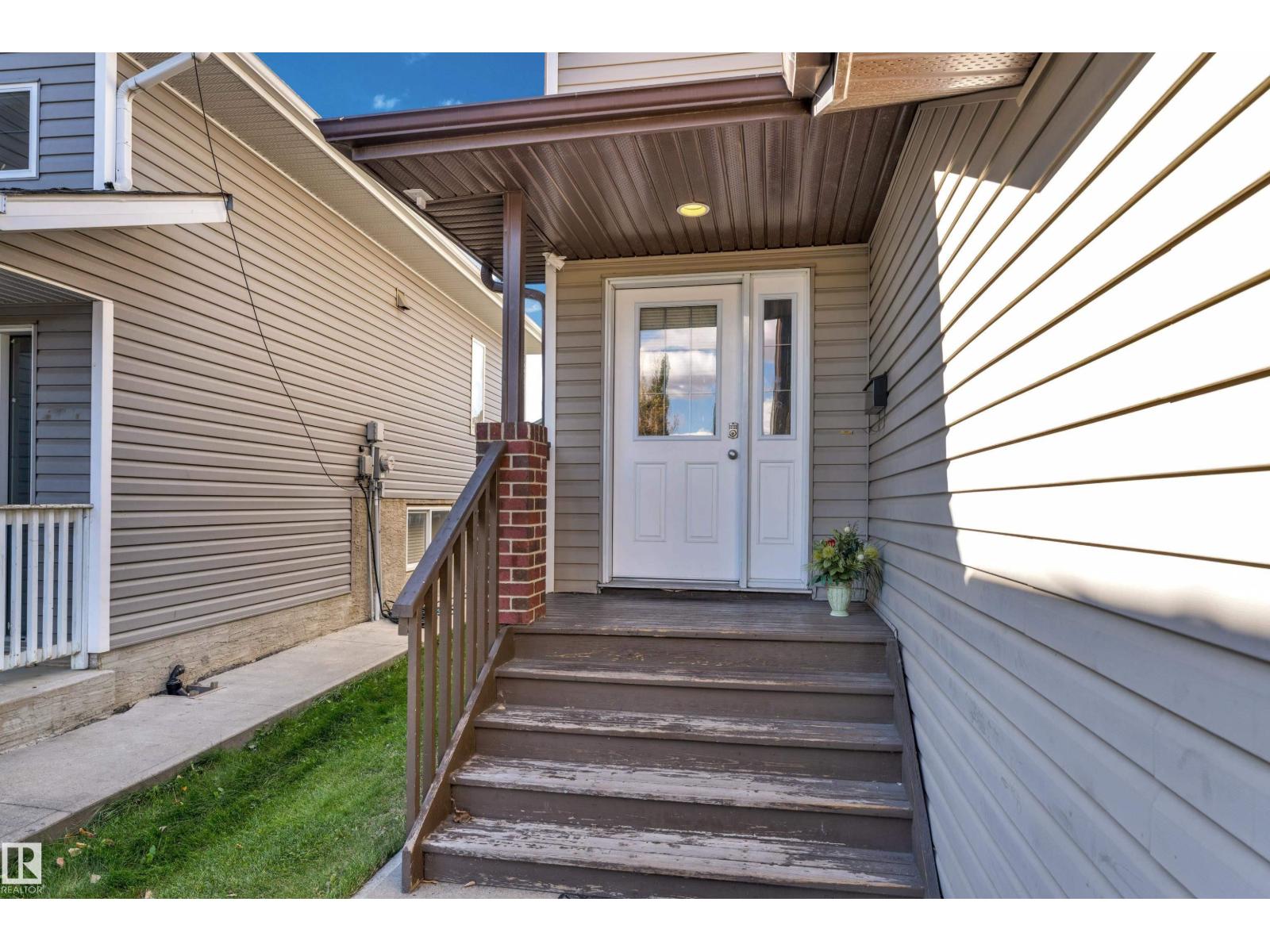 331 SILVER BERRY RD NW NW
